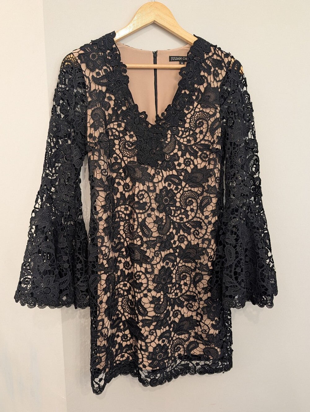 New Julian Chang Black Lace Over Nude Women's Size 6 Dress